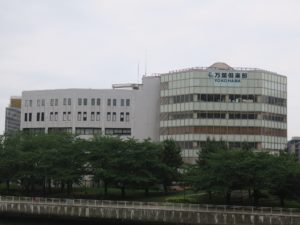 横浜みなとみらい 万葉倶楽部 建物