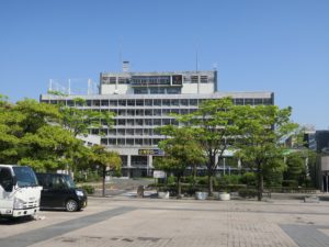 仙台市役所 一番町四丁目の商店街の先にあります