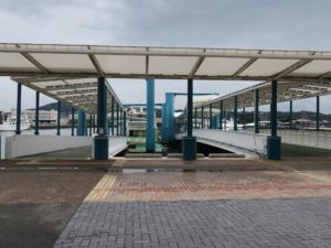 佐世保市 新みなとターミナル乗り場 後ろから撮影
