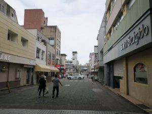 させぼ四ケ町 アーケード街を外れると飲食店街になっていました