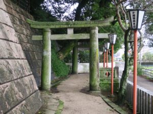 伊萬里神社 旧戸渡島神社鳥居