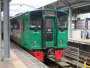 JR佐世保線 783系 特急みどり 貫通扉付き前面 佐世保駅にて