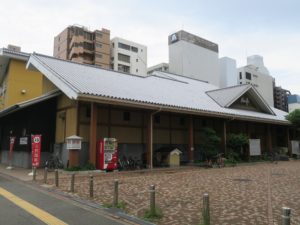 天然温泉 天神 ゆの華 建物