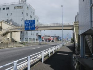 国道4号線 谷塚南歩道橋 竜泉寺の湯 草加谷塚店へはこの歩道橋を渡ります