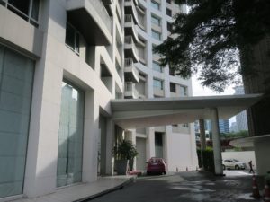 Urbana Langsuam Bankok, Thailand アルバナ ランスアン バンコク タイランド エントランス