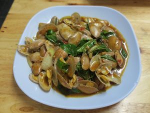 あさりの炒め物 バンコクの某レストランにて
