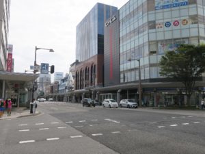 新潟市 西堀交差点 古町バス停留所のすぐそばにあります