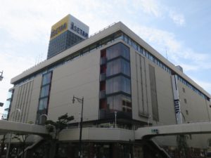 新潟市 万代シテイ 新潟伊勢丹 建物