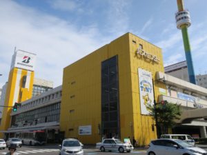 新潟市 万代シテイバスセンター 建物
