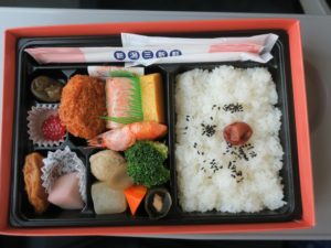 幕の内弁当 新潟コシヒカリ弁当 中身
