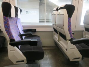 JR東日本 E751系 特急つがる 指定席側面 秋田駅にて