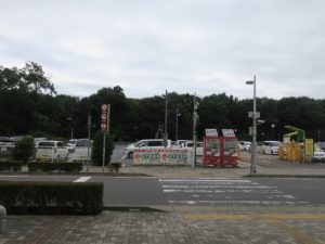 つくばエクスプレス 研究学園駅 南口を出たところ つくば温泉 喜楽里別邸へはここを左折します