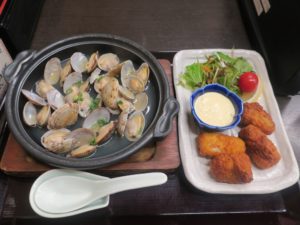 あさりの酒蒸しとあんこうの唐揚げ 天然温泉 平和島にて