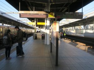 JR高山本線 岐阜駅 3番線・4番線 主に高山本線で、美濃太田・高山・富山方面に行く列車が発着します