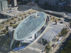 名古屋地下鉄名城線 栄駅 栄バスターミナル 隣接する複合施設オアシス21を名古屋テレビ塔から見たところ