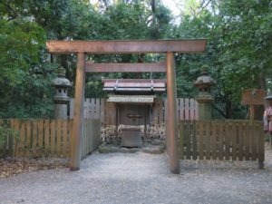 熱田神宮 楠御前社
