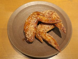 手羽先の唐揚げ 炉ばた焼き やまが にて