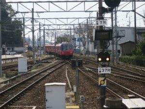 名鉄犬山線 新鵜沼駅 犬山遊園方面 この先に犬山橋があります