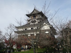 犬山城 天守閣 やや斜めから撮影