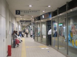 名鉄バスセンター 3階乗り場 主に各地へ行く高速バスが発着します