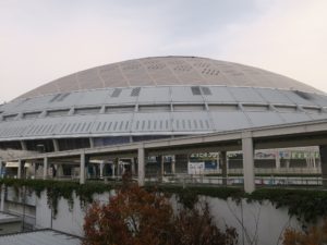 ナゴヤドーム すぐ近くから撮影