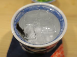 昆布の焼酎 ロックで 郷土料理 花楽にて