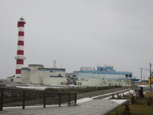 ノシャップ寒流水族館 稚内灯台 ノシャップ岬 稚内恵山泊漁港公園より撮影