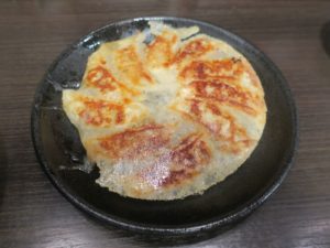 福島名物 円盤餃子 らーめん粋家にて