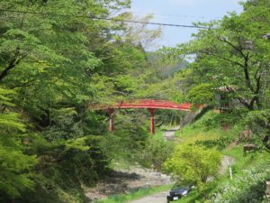 南海高野線 極楽橋駅 駅周辺には民家がなく、橋があるだけです