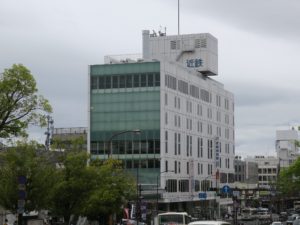 近鉄奈良線 奈良駅 駅ビル 奈良公園方向から撮影
