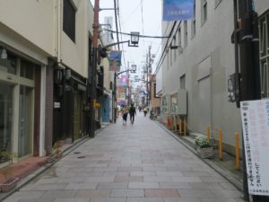 さくら通り 三条通りから近鉄奈良駅へ行けます