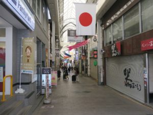 奈良 餅飯殿商店街 商店街の中