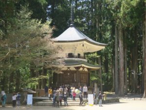 高野山 壇上伽藍 六角経蔵