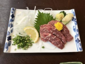 馬刺し 横浜天然温泉 SPA EASにて