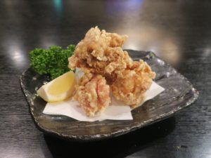 鶏のから揚げ 横浜みなとみらい 万葉倶楽部にて