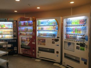 ホテルスカイタワー宮崎駅前 1階自動販売機コーナー