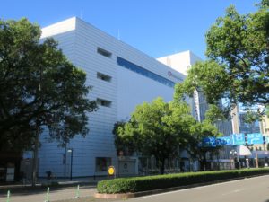 宮崎市 山形屋 橘通り3丁目交差点にあります