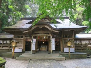 宮崎県 高千穂神社 本殿 正面から撮影