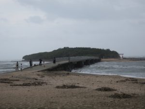 宮崎市 青島 弥生橋 台風の影響で風・波がすごかったです