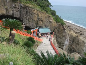 宮崎県 鵜戸神宮 玉橋から御本殿方向を撮影