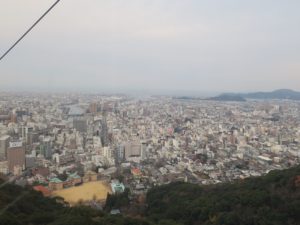眉山ロープウェイ ゴンドラから見た徳島市内