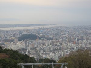 眉山ロープウェイ 山頂駅 屋上展望台 徳島市内を撮影