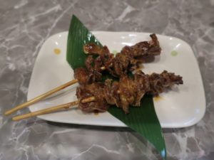 焼き鳥 皮 阿波居酒屋 頂にて