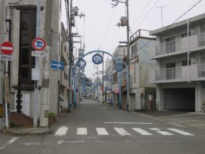 阿南市 市内中心部 阿南市役所方向へ行く道