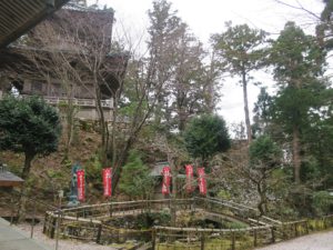 四国霊場 第21番札所 太龍寺 聖観音菩薩像と弁財天堂