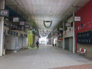 徳島市 新町商店街 両国橋方向へ行くアーケード