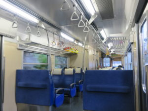 JR四国 1500型 車内 トイレがある側 徳島駅にて
