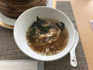 週替わりの中華ラーメン 炒飯&中華湯麺ランチ 横浜天然温泉 SPA EAS ユーガーデン上海にて