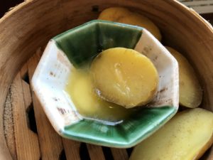 インカのめざめバター 食べるときはバターにダイブ つくば温泉 喜楽里別邸にて
