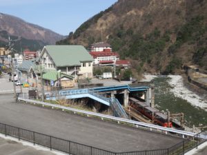 黒部峡谷鉄道 宇奈月駅 駅全景 冬季は運休です